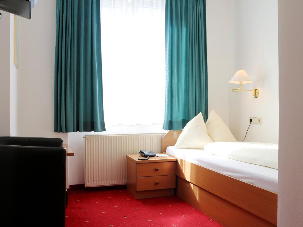 Hotel Gasthof Kasino 빌라흐 객실 사진